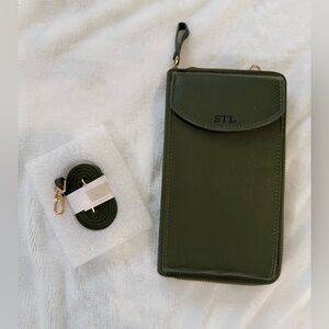 STL Green Crossbody Wallet with Strap NWOT